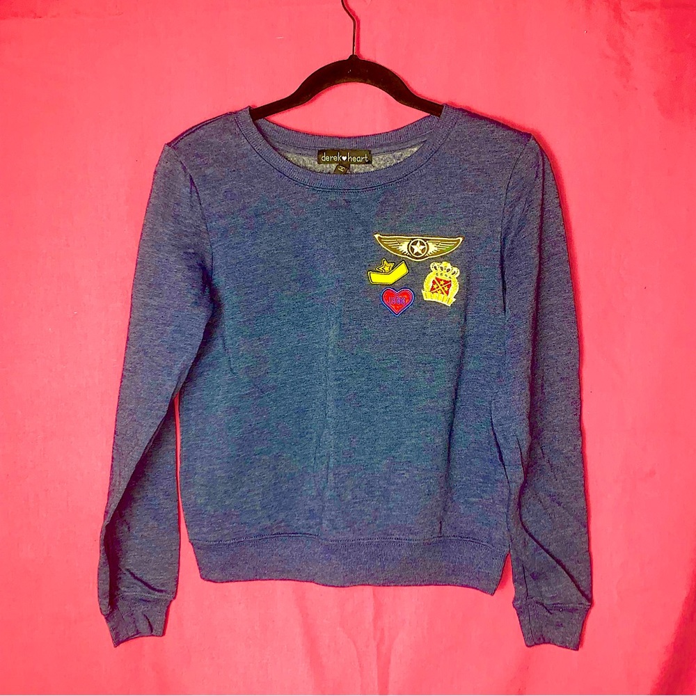 Derek Heart Dark Blue Long Sleeve Sweatshirt - Medium (Junior’s)
